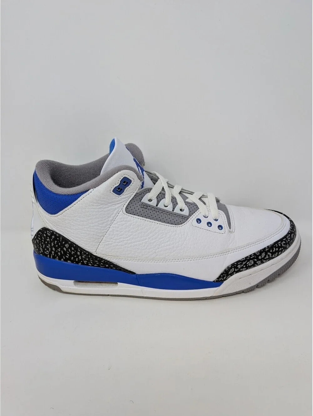 Air Jordan 3 Retro Racer Blue Men's Size 10 CT8532-145 White Black 2021